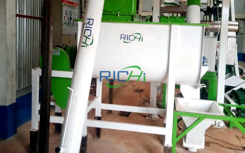 2 T/H Livestock Feed Mixer for Sale South Africa