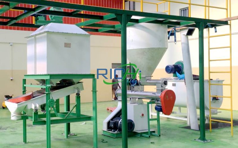 1-2T/H small Chicken Feed Production line for Sale Brazil