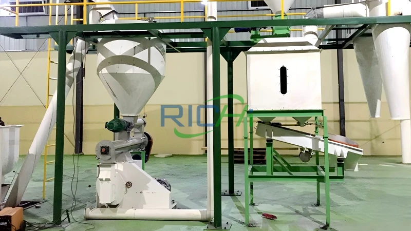 1-2 टन प्रति घंटे चिकन फीड पेलेट प्रेस यूके में बिक्री के लिए