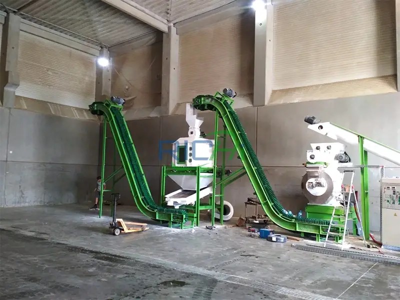 2-2.5TPH Beech Sawdust Pellet Production Line in Romania