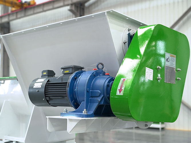 VFD feeder of the organic fertilizer pellet machine