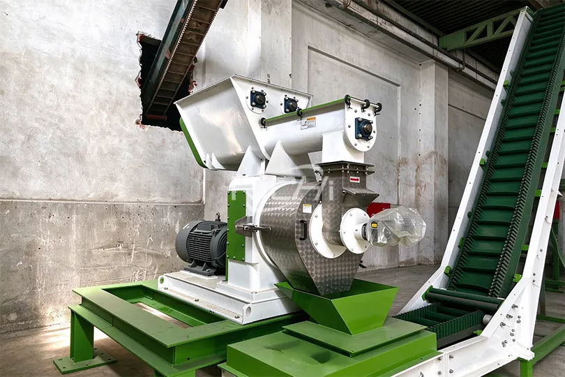 Máquina para la fabricación de pellets de hojas de 1,5-2,0 T/H en Corea