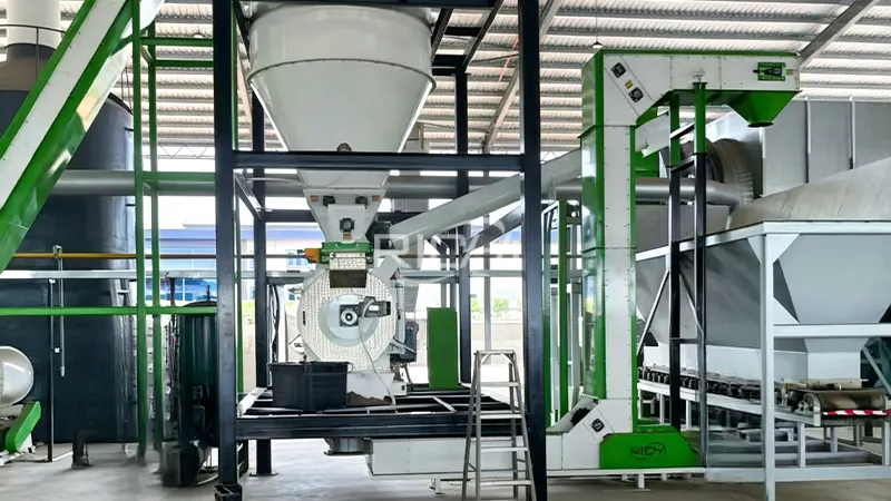 Linea di produzione di pellet di paglia da 1-1,5 t/h per pellet carbonizzati in Corea